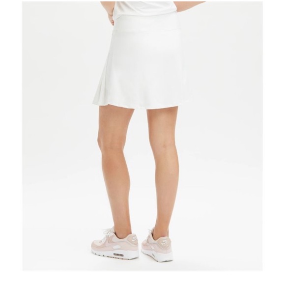 Renwick Pleat Front Skort In White Size XS Tuckernuck - Picture 2 of 6